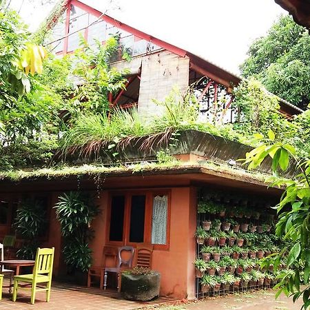Rumah Turi Eco Boutique Hotel Solo Εξωτερικό φωτογραφία